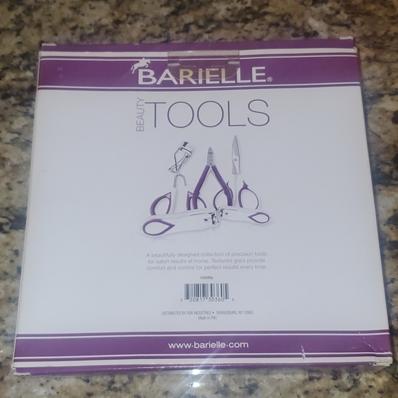 0215 Barielle 5 Piece Beauty Lash 'N Nail Tool Kit - Picture 3 of 4
